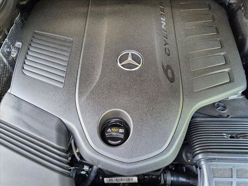 Used 2020 Mercedes-Benz GLS 450 4MATIC image 22