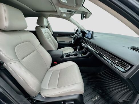 Used 2024 Honda Civic Touring image 19