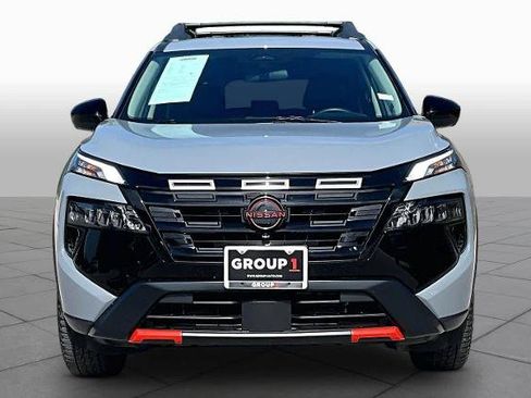 Certified 2025 Nissan Rogue SV AWD/4WD image 4