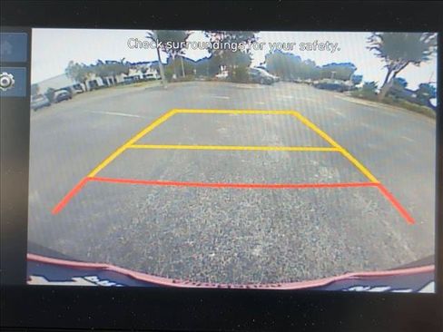 Used 2023 Hyundai Venue SEL FWD image 13
