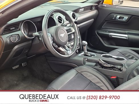 Used 2018 Ford Mustang Coupe RWD image 10