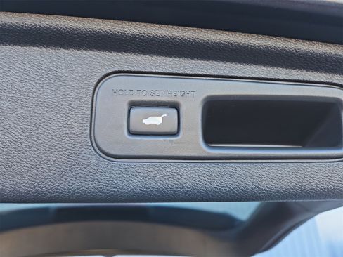 Used 2018 Honda Odyssey EX-L image 46