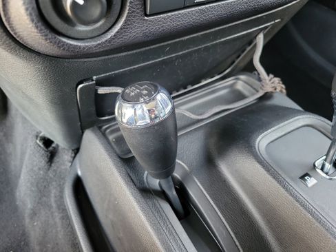 Used 2015 Jeep Wrangler Unlimited Sport w/ Quick Order Package 24S image 12