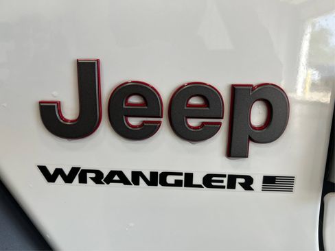 Used 2024 Jeep Wrangler Unlimited Rubicon w/ Capability Package AWD/4WD image 22