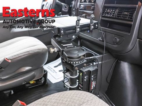 Used 2021 Chevrolet Express 2500 RWD image 12