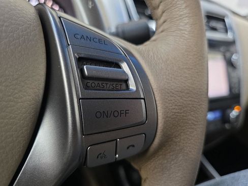 Used 2015 Nissan Altima 3.5 SL image 46