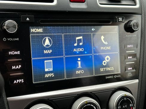 Used 2015 Subaru Crosstrek 2.0i Limited image 18