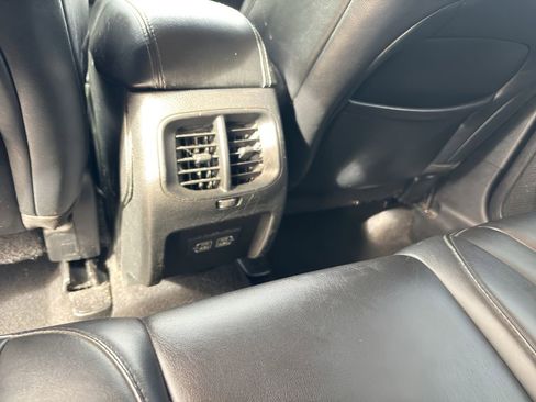 Used 2021 Jeep Cherokee Latitude Plus image 29