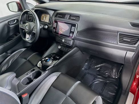Certified 2022 Nissan Leaf SL Plus image 32