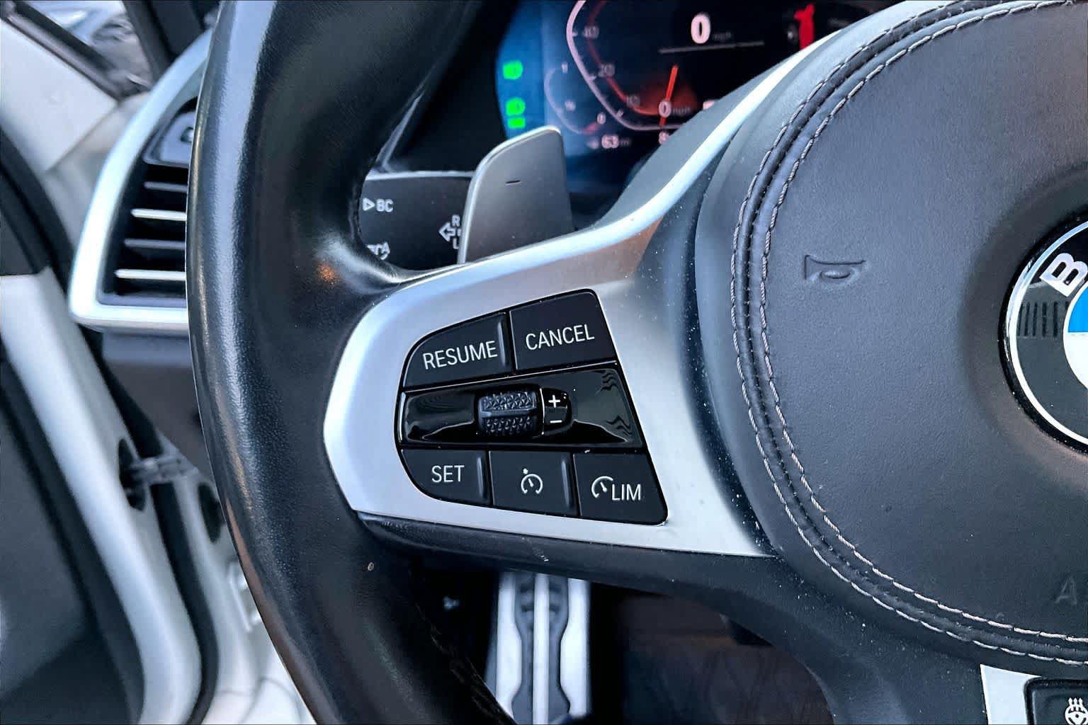Used 2019 BMW X5 xDrive40i w/ M Sport Package AWD/4WD image 23