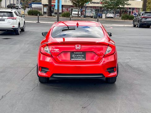 Used 2018 Honda Civic EX-T image 3