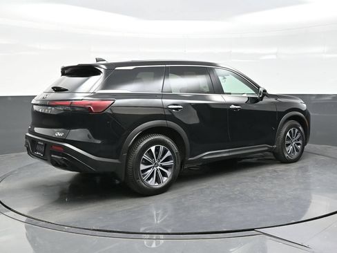 Used 2023 INFINITI QX60 Pure AWD/4WD image 7