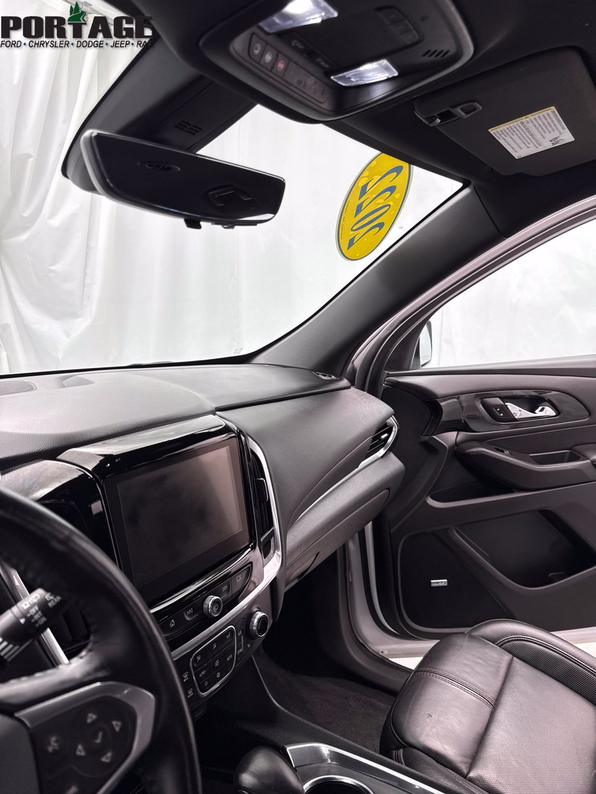 Used 2022 Chevrolet Traverse RS w/ LPO, Floor Liner Package AWD/4WD image 18