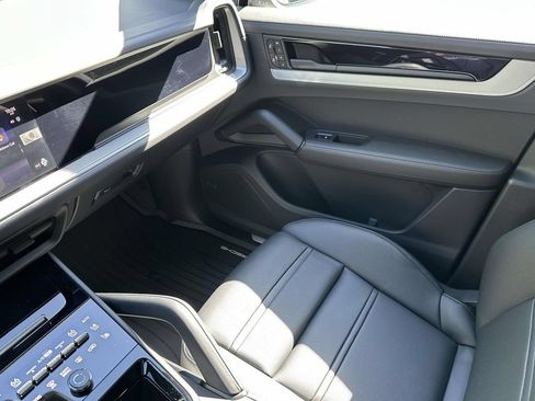 New 2026 Porsche Cayenne S AWD/4WD image 28