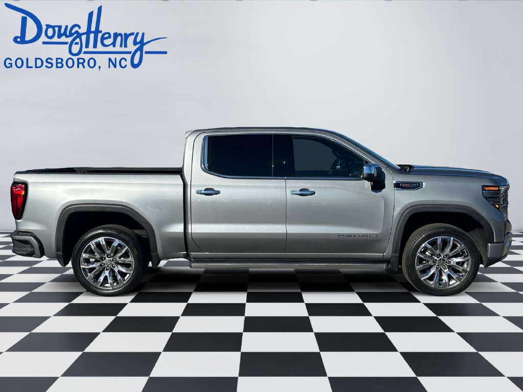 Used 2024 GMC Sierra 1500 Denali w/ Denali Reserve Package AWD/4WD image 6