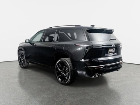 Used 2026 Chevrolet Traverse RS AWD/4WD image 9