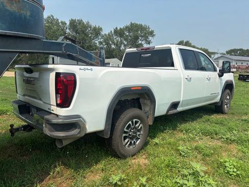 Used 2025 GMC Sierra 3500 SLE w/ Preferred Package AWD/4WD image 3