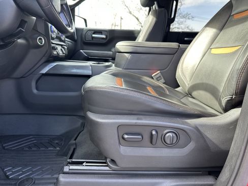 Used 2020 GMC Sierra 1500 AT4 w/ AT4 Premium Package image 11