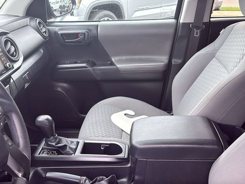 Certified 2023 Toyota Tacoma SR AWD/4WD image 15