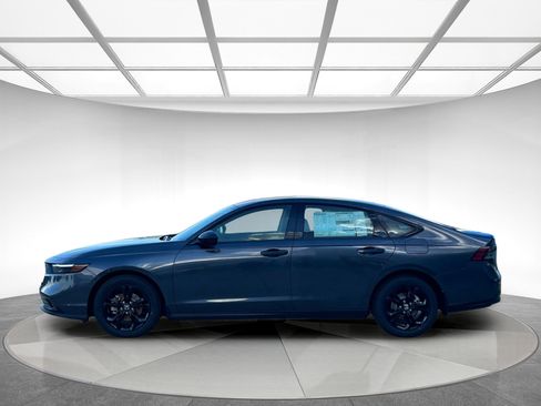 New 2025 Honda Accord SE image 2