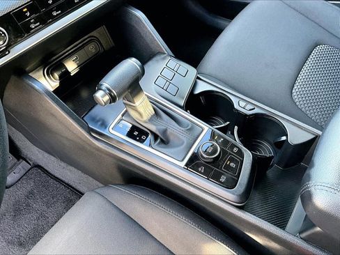 Used 2024 Kia Sportage LX FWD image 15