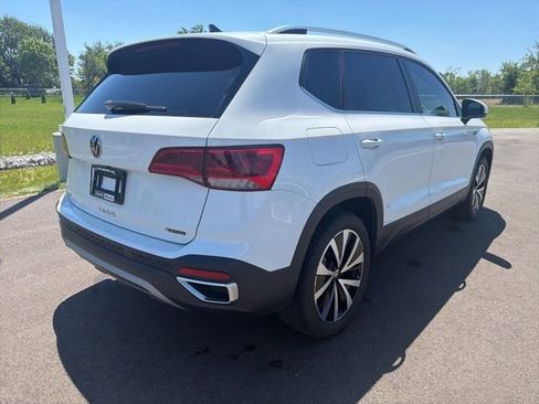Used 2022 Volkswagen Taos SE w/ IQ.Drive SE Package AWD/4WD image 8