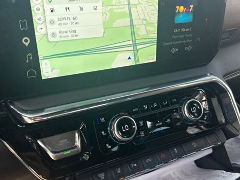 Certified 2025 GMC Sierra 2500 Denali Ultimate AWD/4WD image 6