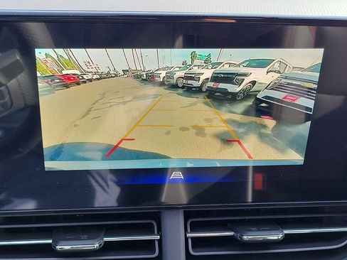 New 2026 Chevrolet Trax RS w/ Driver Confidence Package image 8