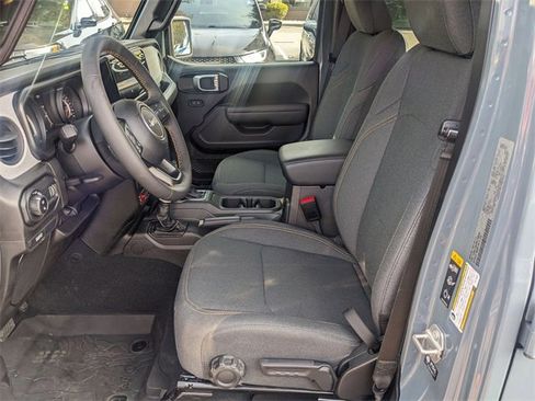 Certified 2024 Jeep Gladiator Sport image 6