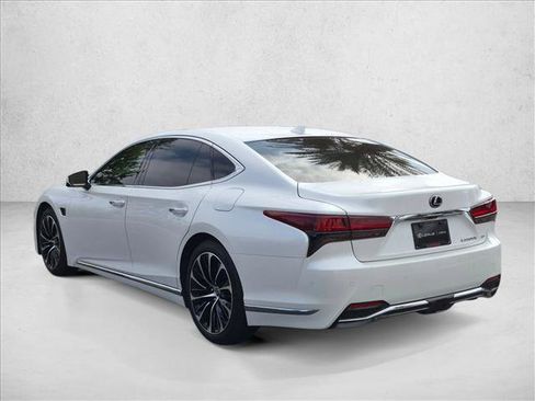 Used 2023 Lexus LS 500h AWD w/ Luxury Package image 8