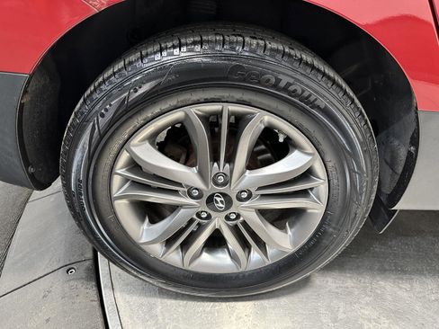 Used 2014 Hyundai Tucson SE image 11