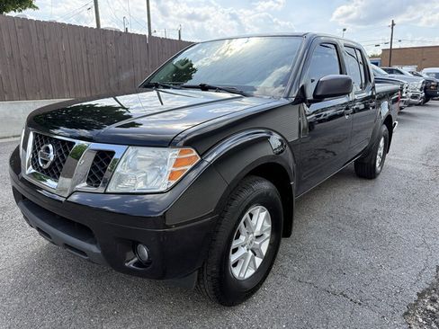 Used 2019 Nissan Frontier SV w/ Value Truck Package image 2