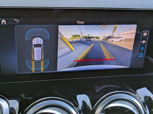 Certified 2025 Mercedes-Benz GLB 250 image 16