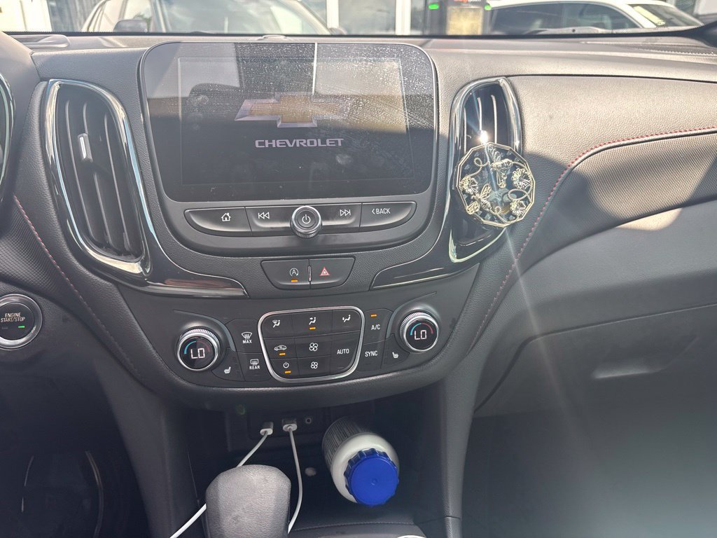 Used 2022 Chevrolet Equinox RS w/ RS Leather Package FWD image 5