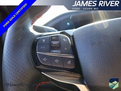 Certified 2025 Ford Explorer ST-Line w/ ST-Line Street Pack image 27