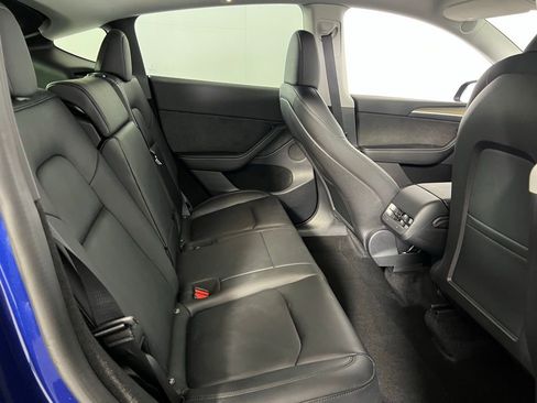 Used 2023 Tesla Model Y Long Range image 28