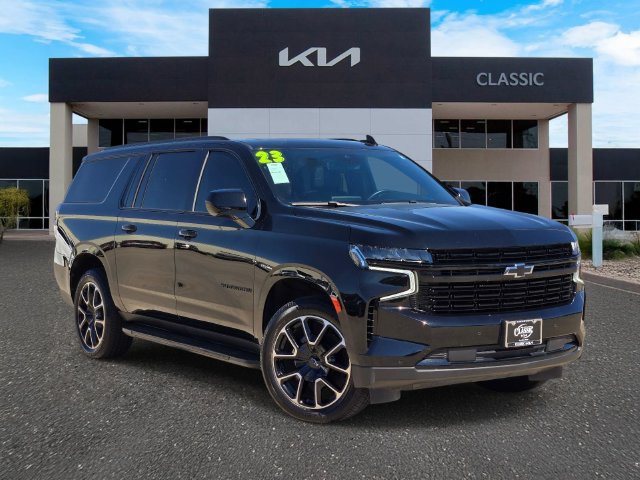 Used 2023 Chevrolet Suburban RST AWD/4WD image 1