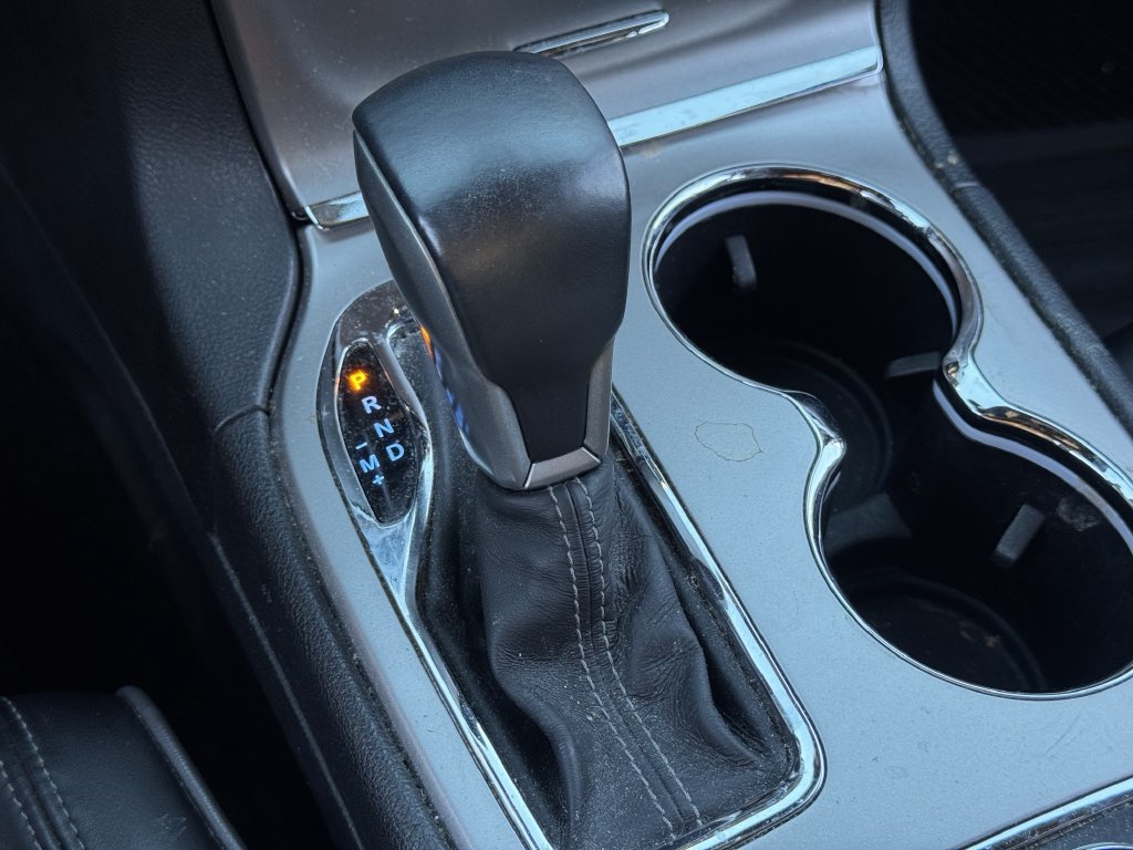 Used 2019 Jeep Grand Cherokee Overland AWD/4WD image 19