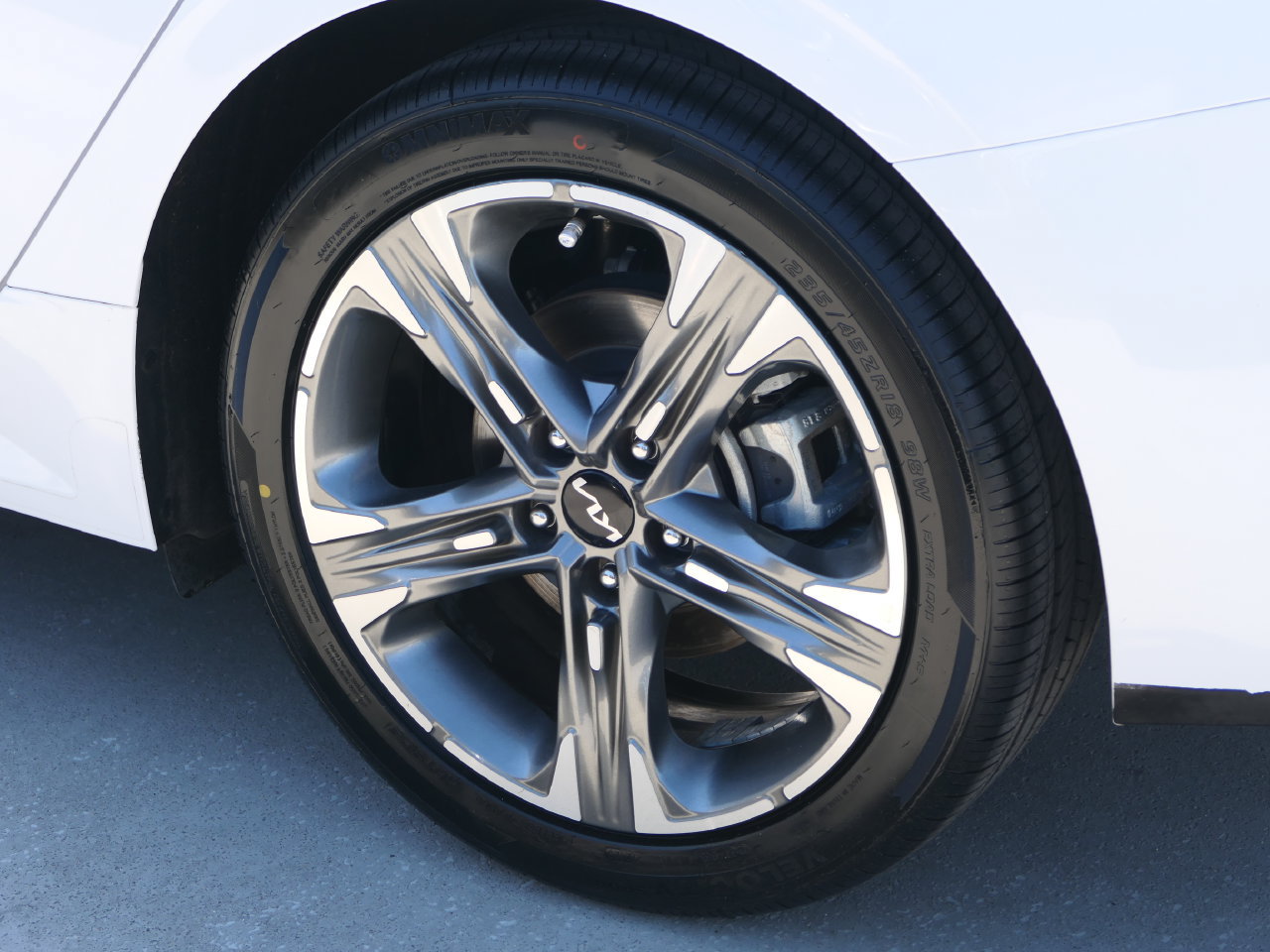 Certified 2024 Kia K5 EX w/ EX Premium Package FWD image 10