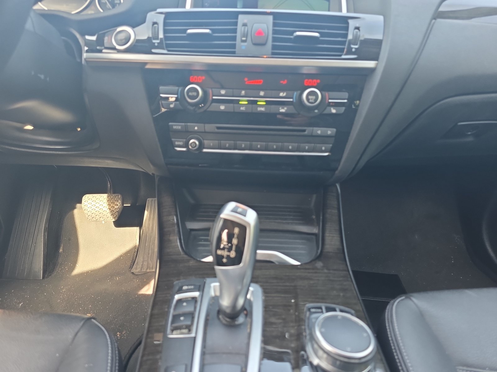 Used 2017 BMW X3 xDrive28i AWD/4WD image 12