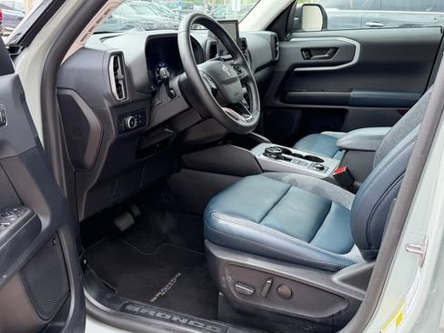 Used 2024 Ford Bronco Sport Outer Banks w/ Tech Package AWD/4WD image 13