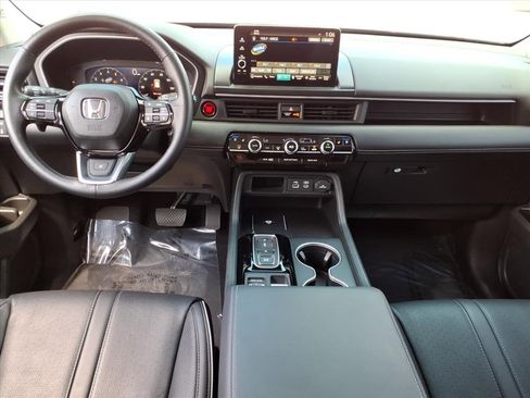 Used 2023 Honda Pilot Elite image 11