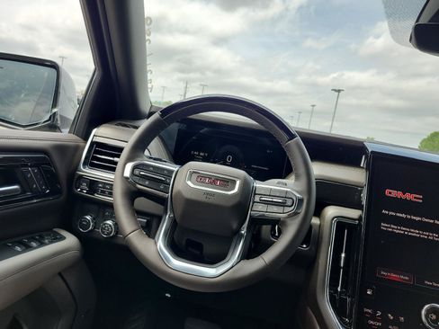 New 2026 GMC Yukon Elevation w/ Elevation Premium Package RWD image 12