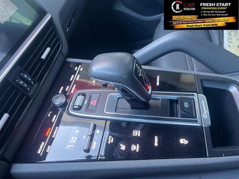 Used 2019 Porsche Cayenne image 25