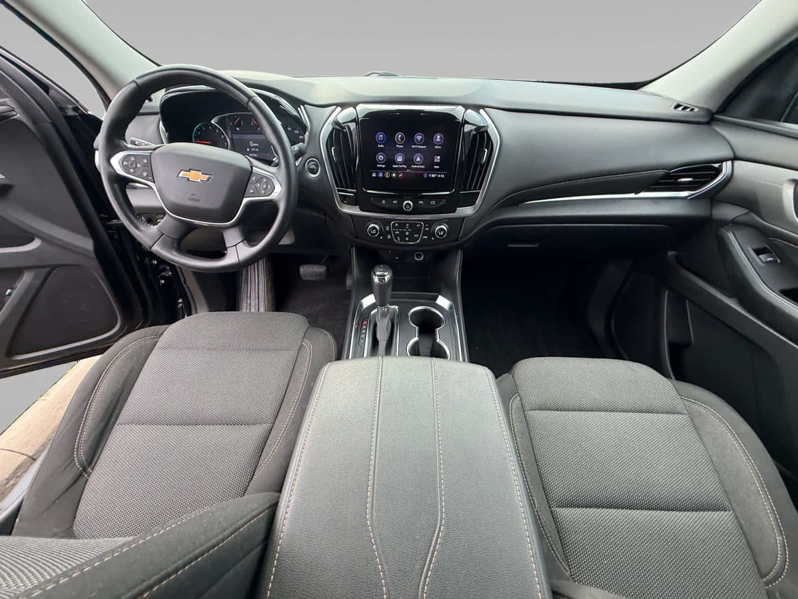 Used 2020 Chevrolet Traverse LT FWD image 20