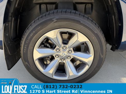 Used 2022 RAM 1500 Limited AWD/4WD image 11