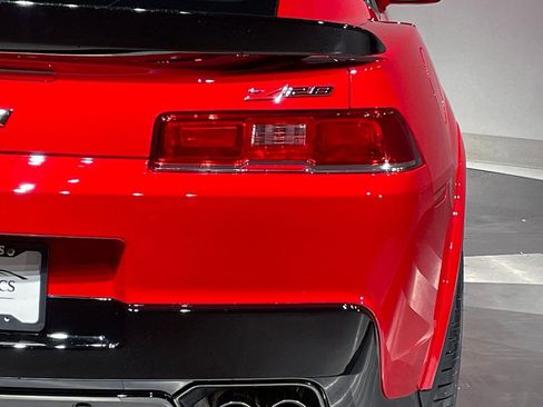 Used 2015 Chevrolet Camaro Z/28 RWD image 7