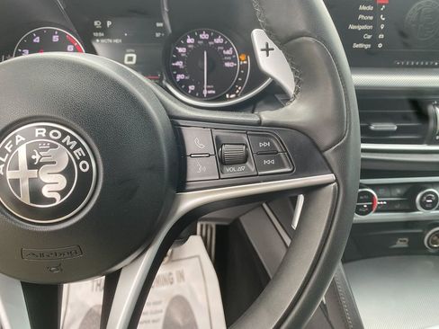 Used 2018 Alfa Romeo Stelvio Ti Sport image 17