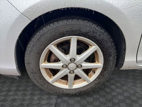 Used 2012 Toyota Prius C One image 9