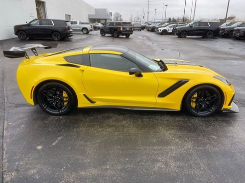 Used 2019 Chevrolet Corvette ZR1 w/ Chrome Badge Package image 8